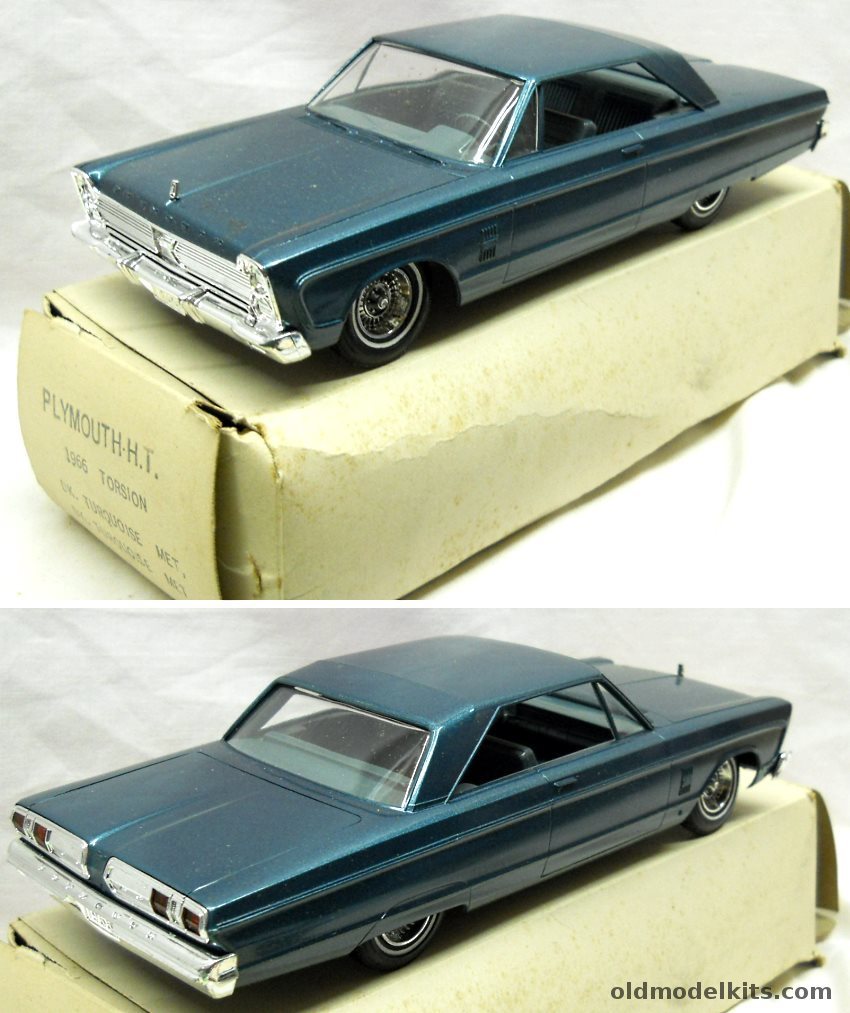 AMT 1/25 1966 Plymouth Fury 2 Door Hardtop Promo With Original Box plastic model kit